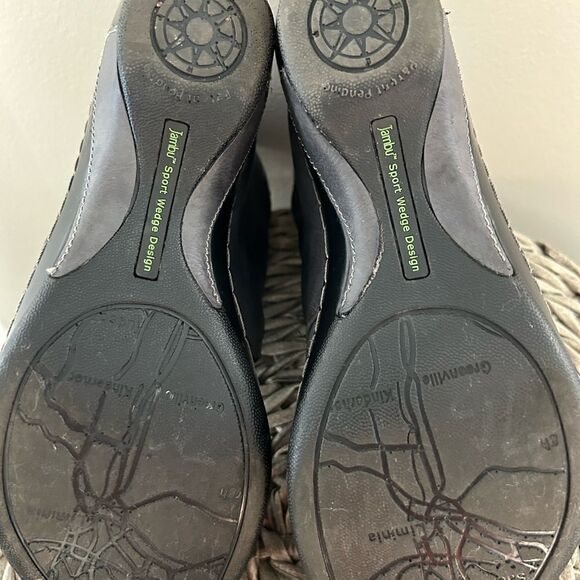 Jambu Sport Wedge Design Women’s Boot with Velcro Faux Fur Lining - Picture 8 of 11